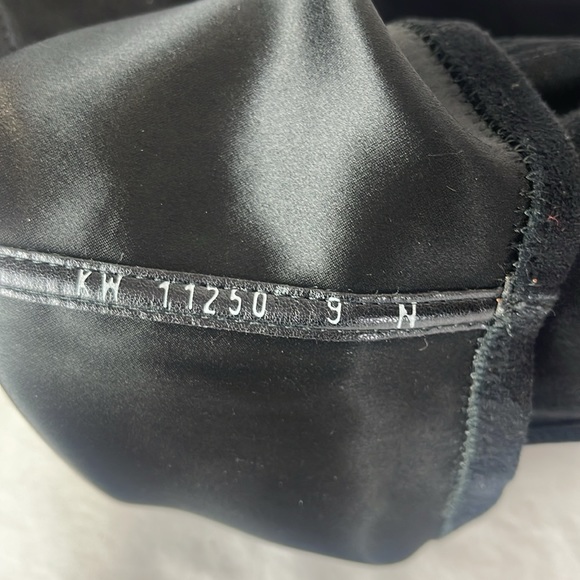 Stuart Weitzman tall shaft Boots- blk suede. excellent quality! - Picture 11 of 15